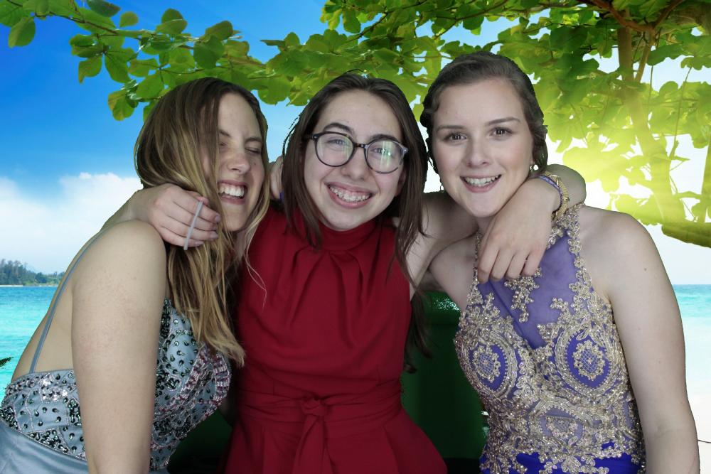 Silvermere Notre Dame  | View more photos from the event at gallery.myphotoboothexperience.co.uk/u/MyPhotoBoothExperienceLtd/Silvermere-Notre-Dame